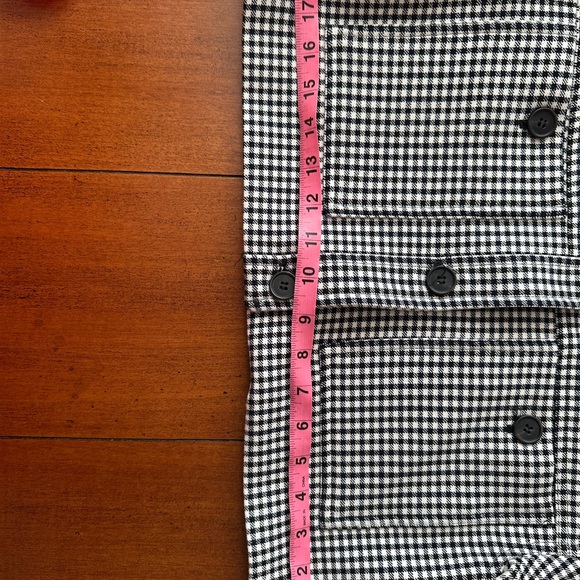 Tahari Black and White Checkered Cropped Blazer - Picture 4 of 8